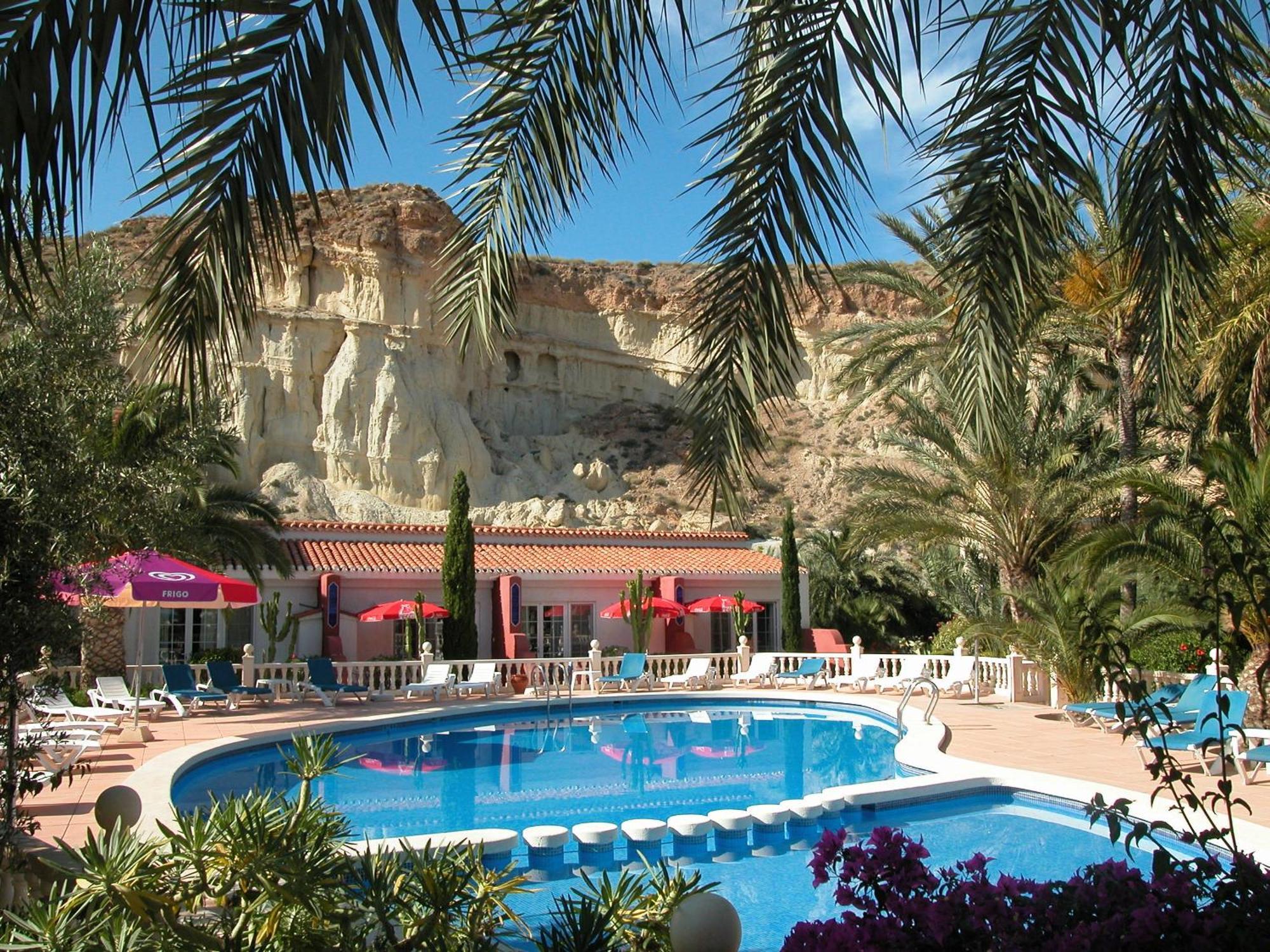 Apartamentos Oasis De Las Palmeras Bolnuevo Dış mekan fotoğraf